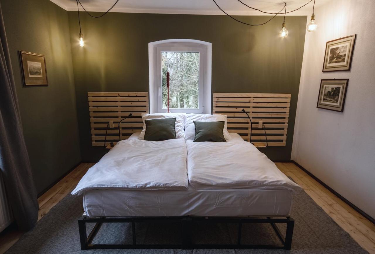 Bed and Breakfast Zum G'Leut Thiersheim Экстерьер фото